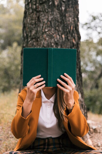 КНИЖНЫЙ ЧЕРВЬ
